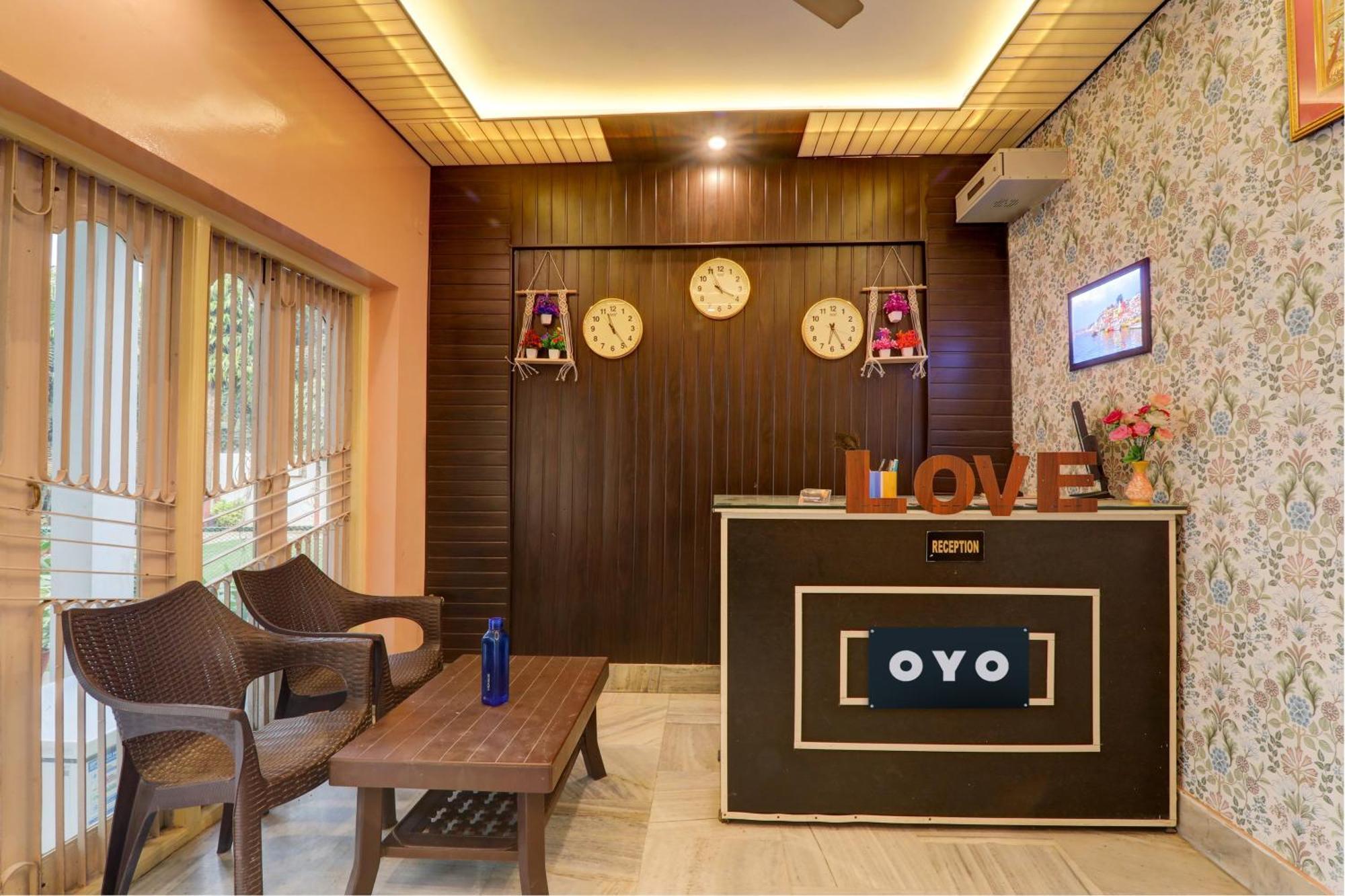 Hotel O Flagship Adbhut Moment Hotel Benares Buitenkant foto