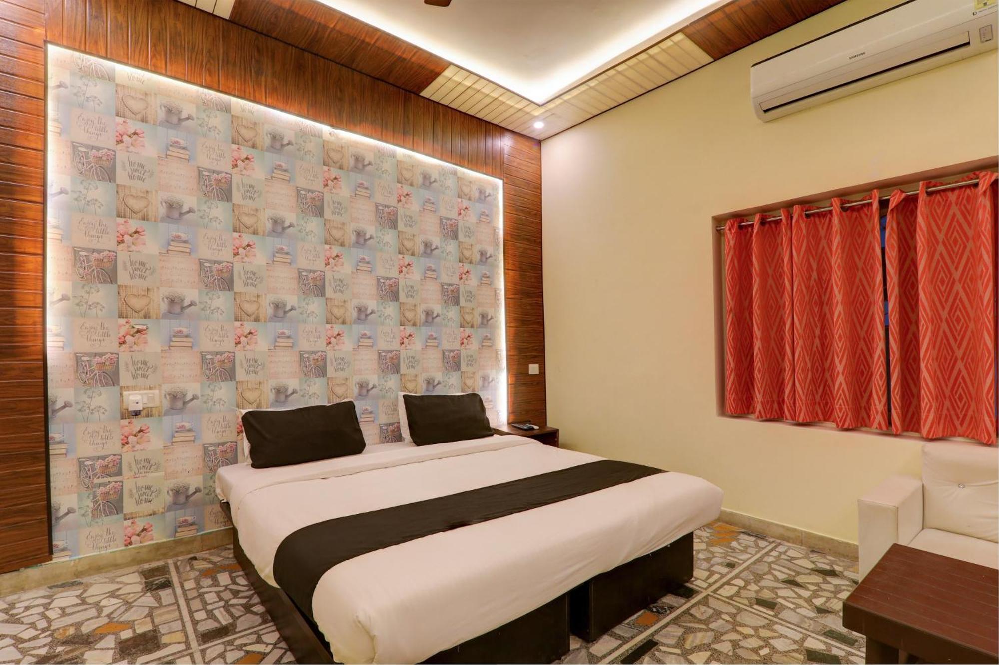 Hotel O Flagship Adbhut Moment Hotel Benares Buitenkant foto