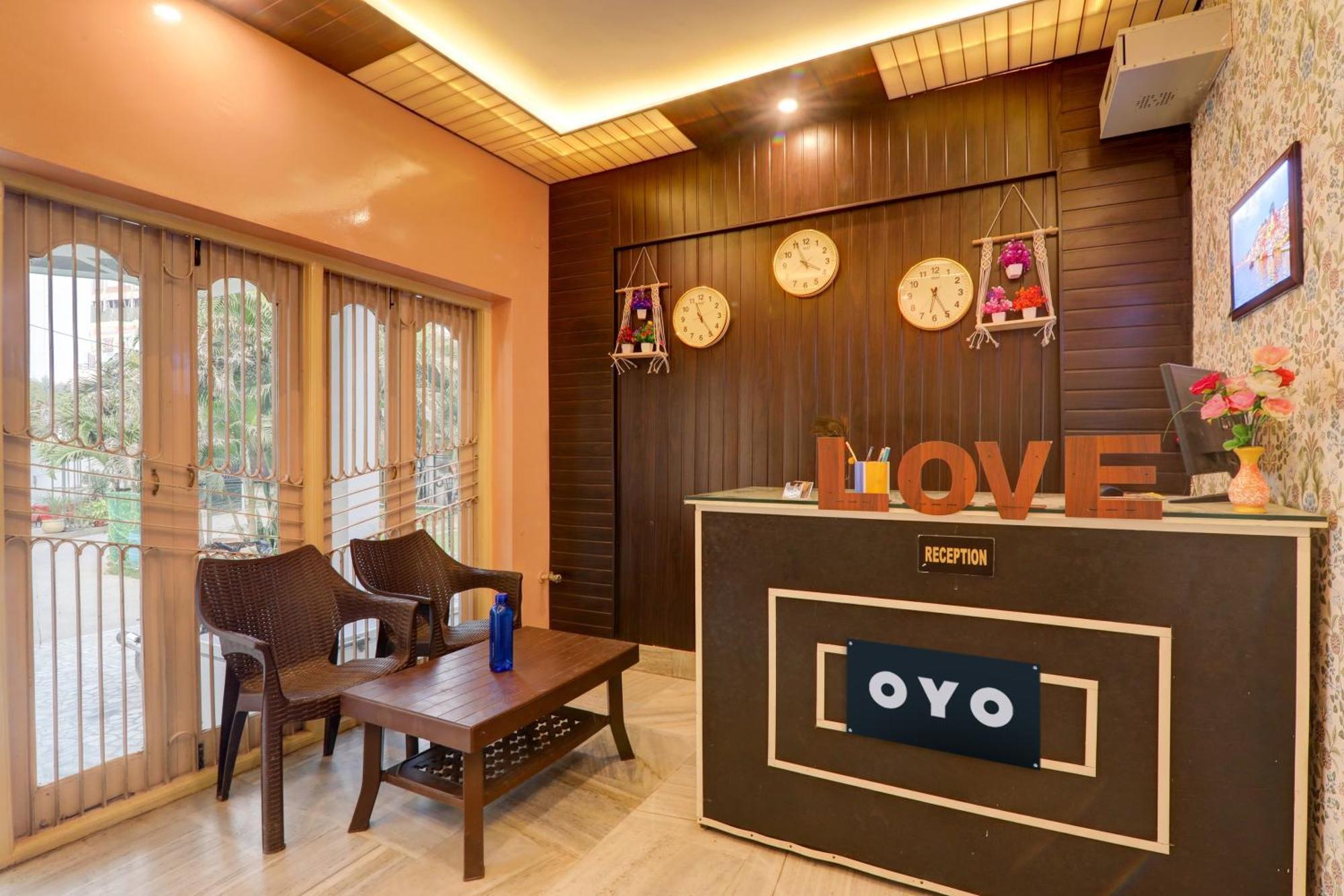 Hotel O Flagship Adbhut Moment Hotel Benares Buitenkant foto