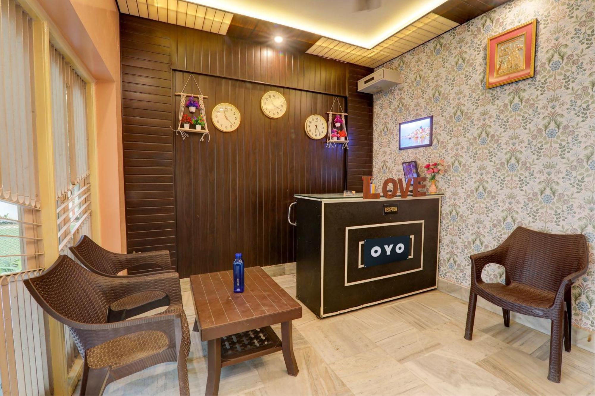 Hotel O Flagship Adbhut Moment Hotel Benares Buitenkant foto